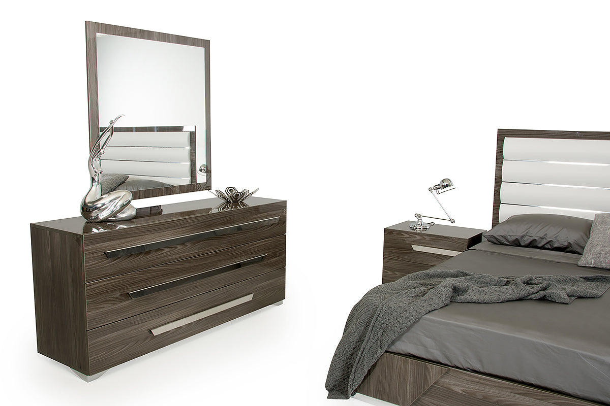 Nova Domus Capulet Italian Modern Grey Mirror