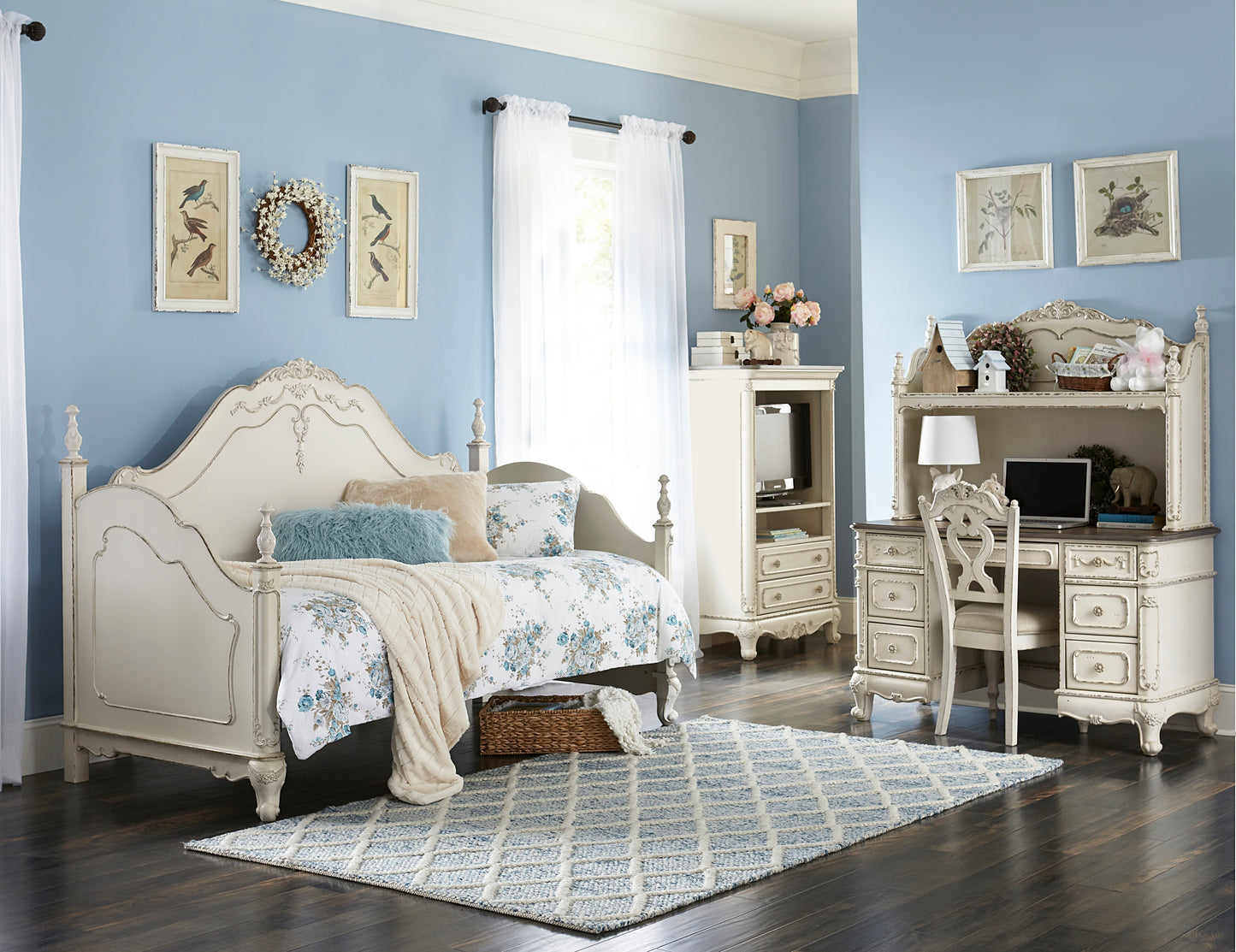 Homelegance Cinderella Daybed Antique White Finish 1386DNW