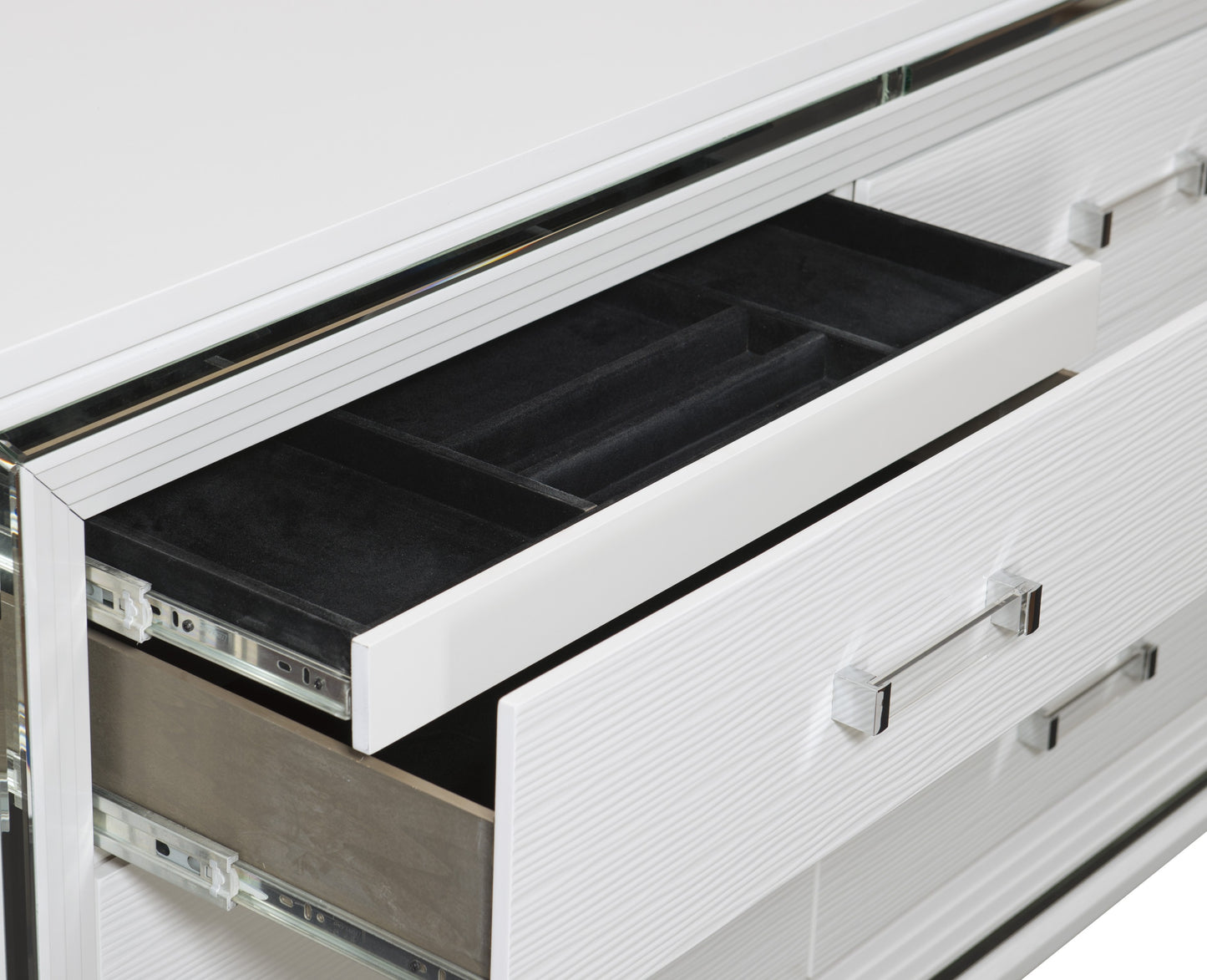 Homelegance Tamsin Dresser White Metallic Finish with Mirrored Framing 1616W-5