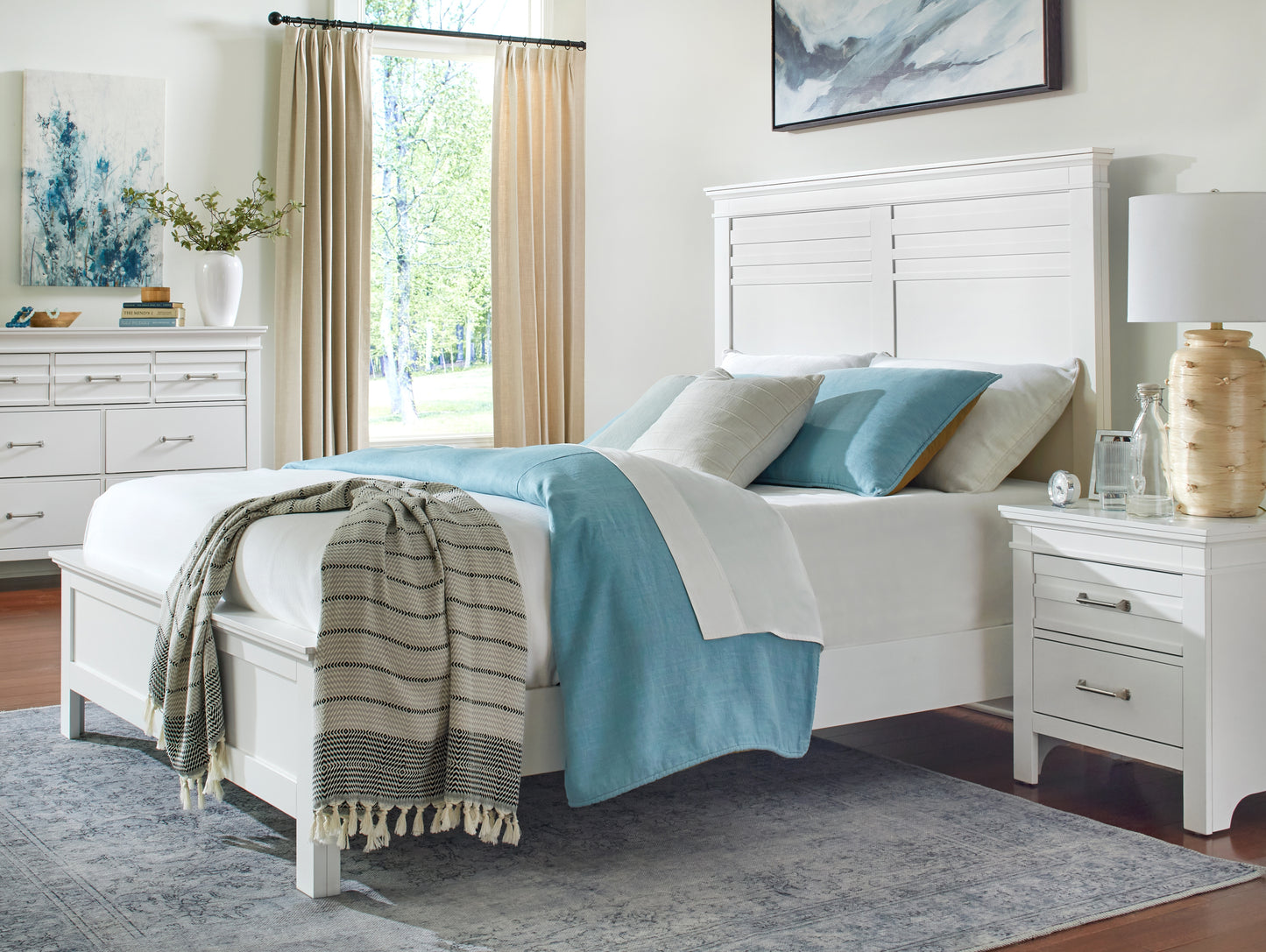 Homelegance Dresser Blaire Farm White Finish Elegant Storage Solution 1675W-5