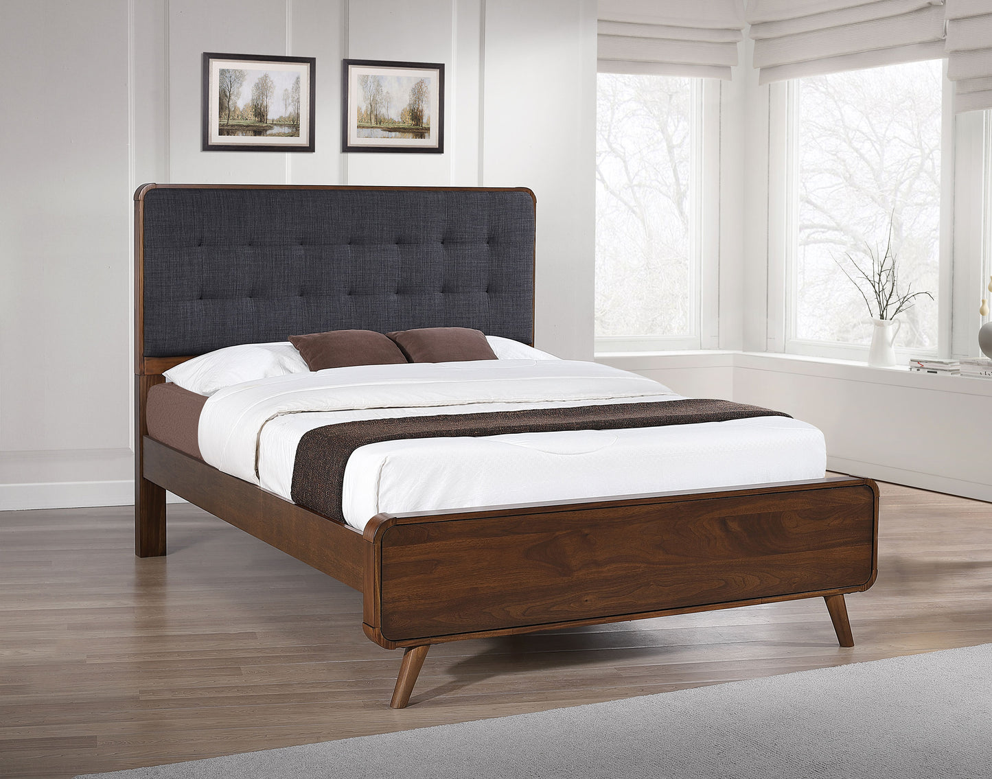 Robyn Wood Queen Panel Bed Dark Walnut