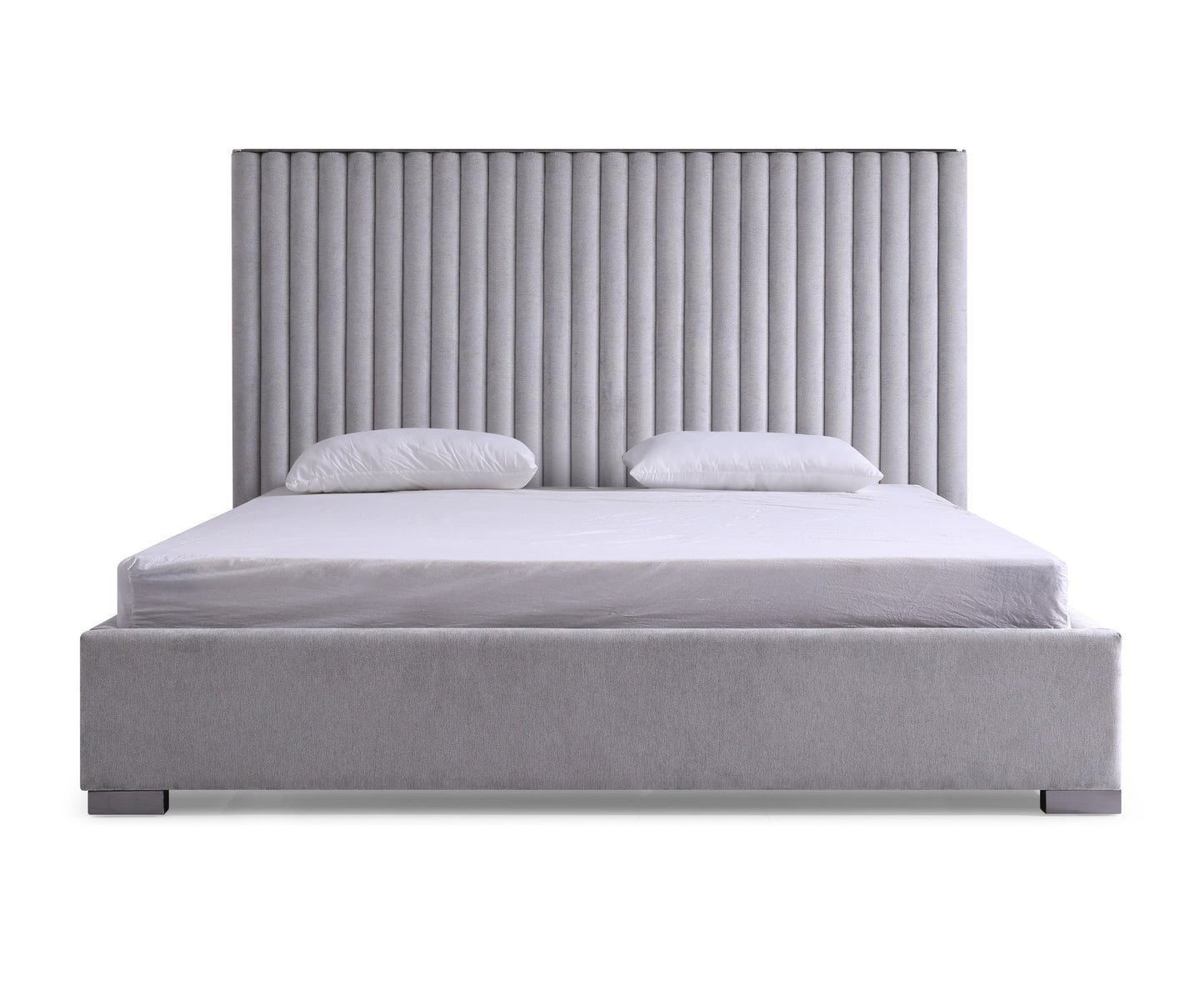 Modrest Splendor Silver Grey Velvet Upholstered King Platform Bed