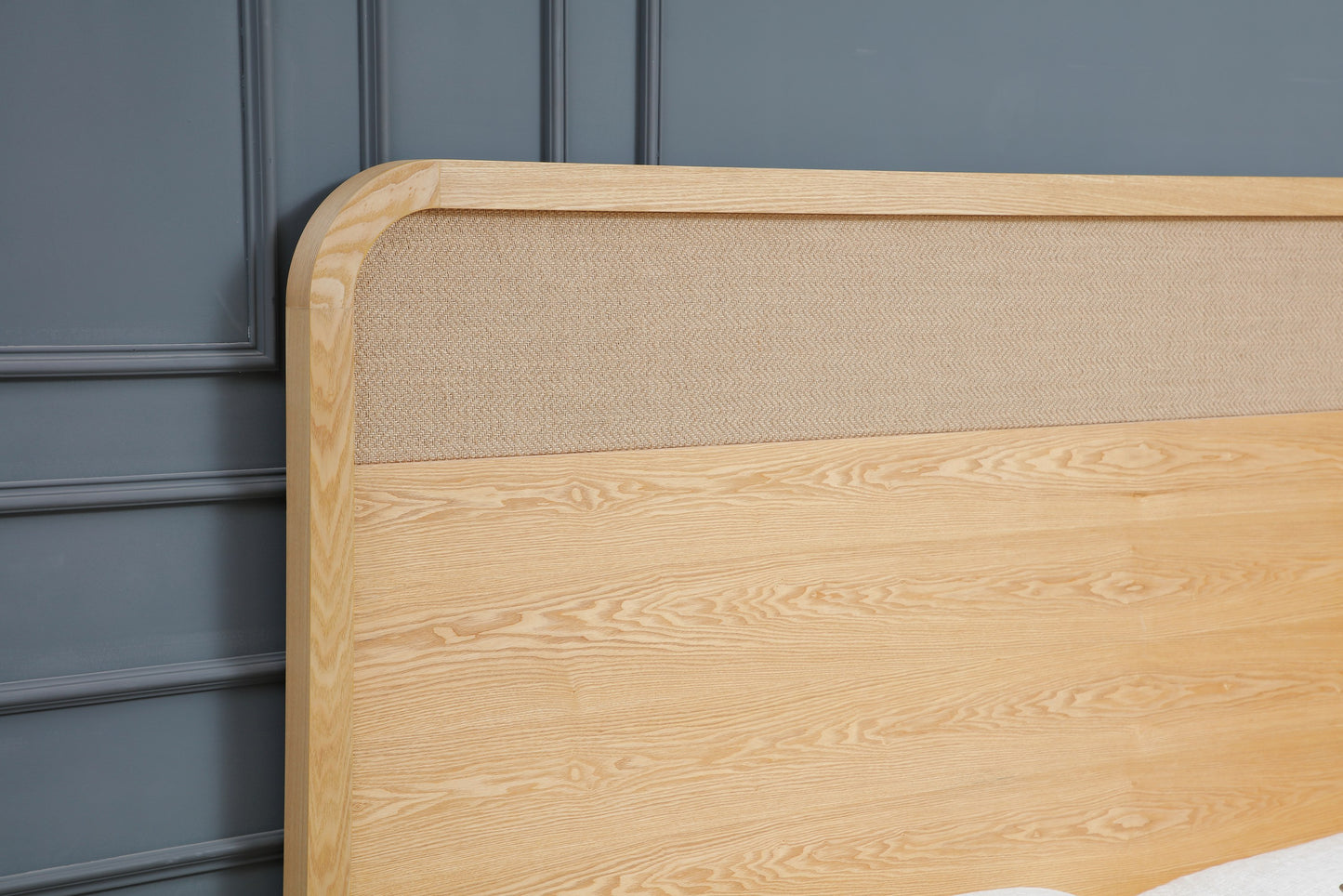 Modrest Gavin Modern Natural Ash Rattan Bedroom Set