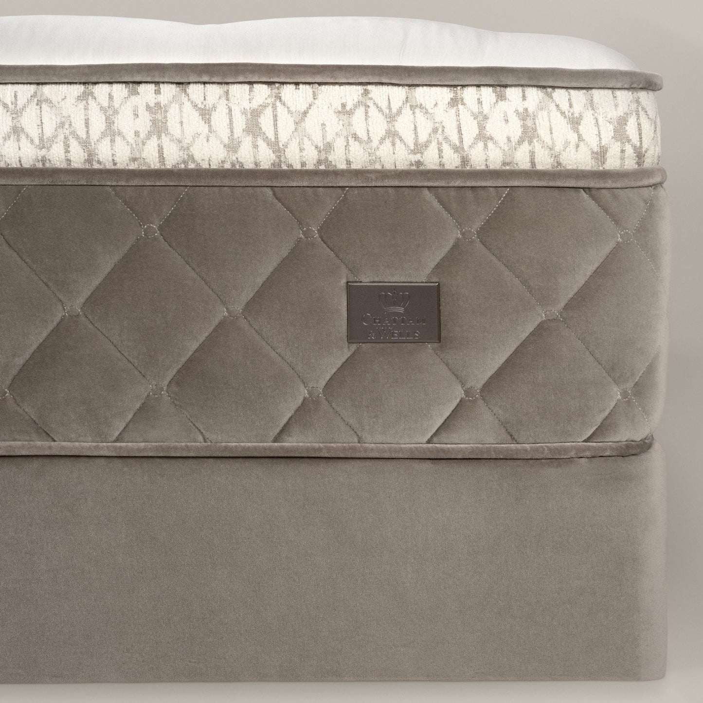 Chattam & Wells Ashford Queen Eurotop Medium Mattress for Ultimate Comfort