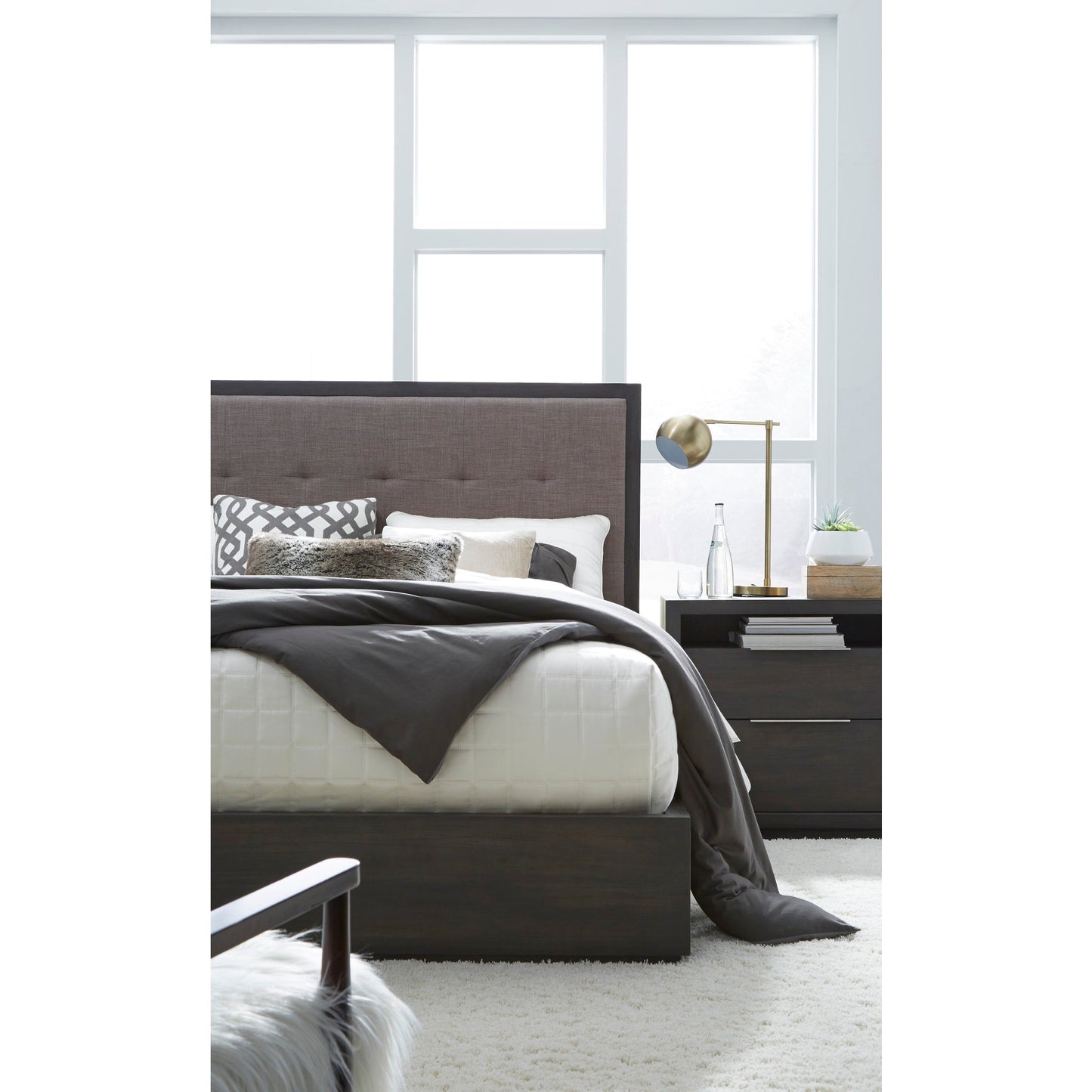 Modus Oxford Upholstered Platform Bed in Dolphin
