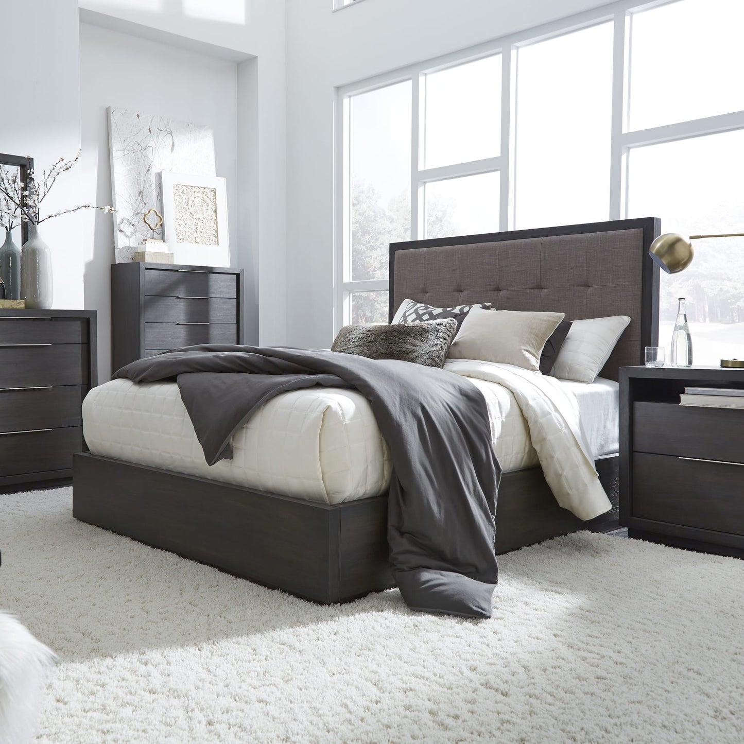 Modus Oxford Upholstered Platform Bed in Dolphin