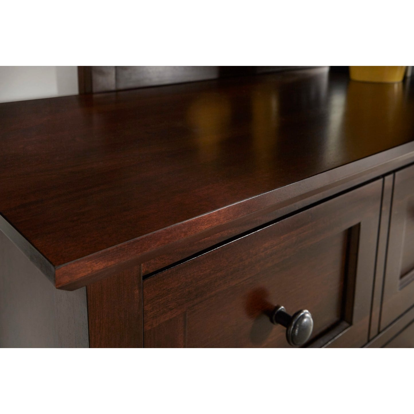 Modus Paragon Eight Drawer Dresser in Truffle