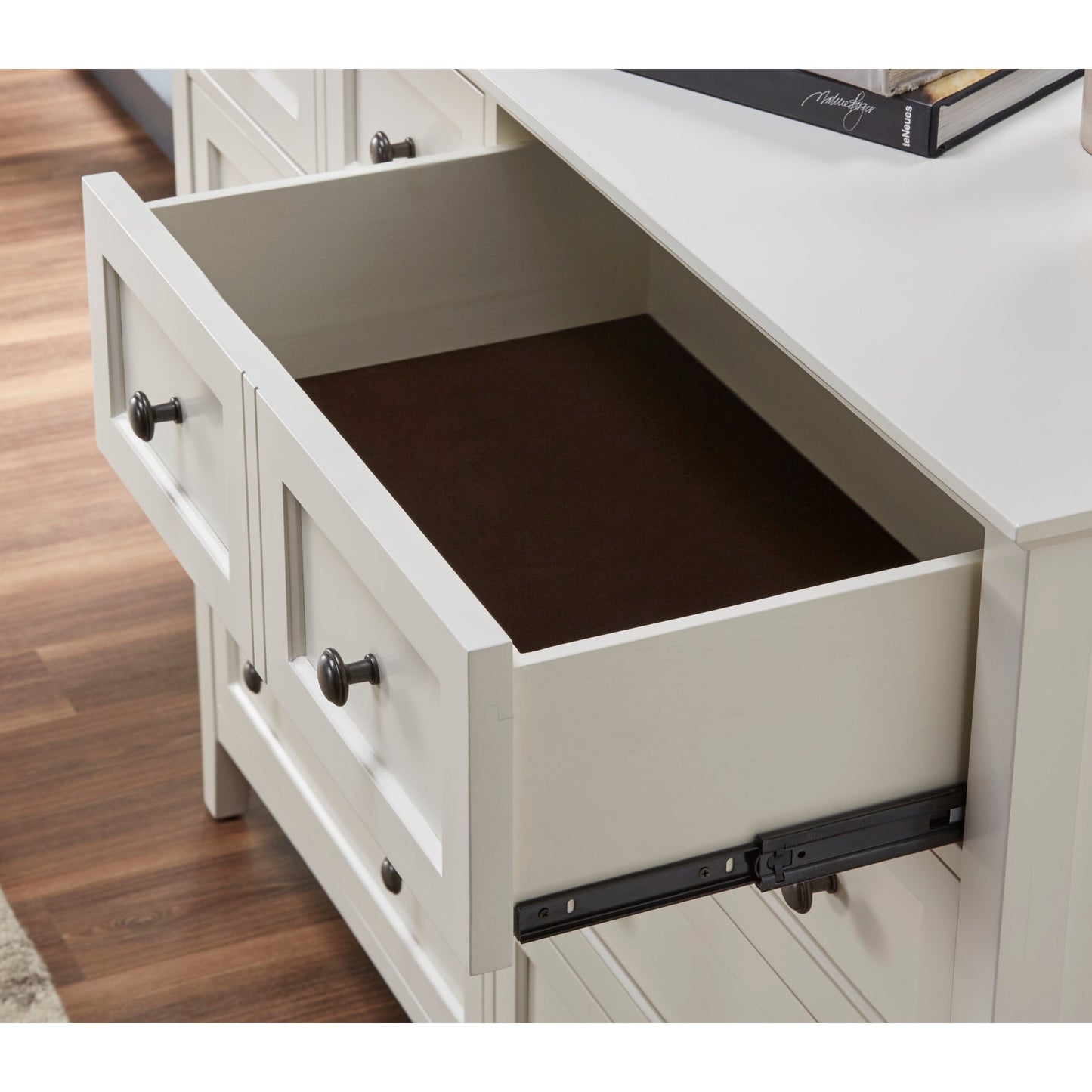Modus Paragon Eight Drawer Dresser in White