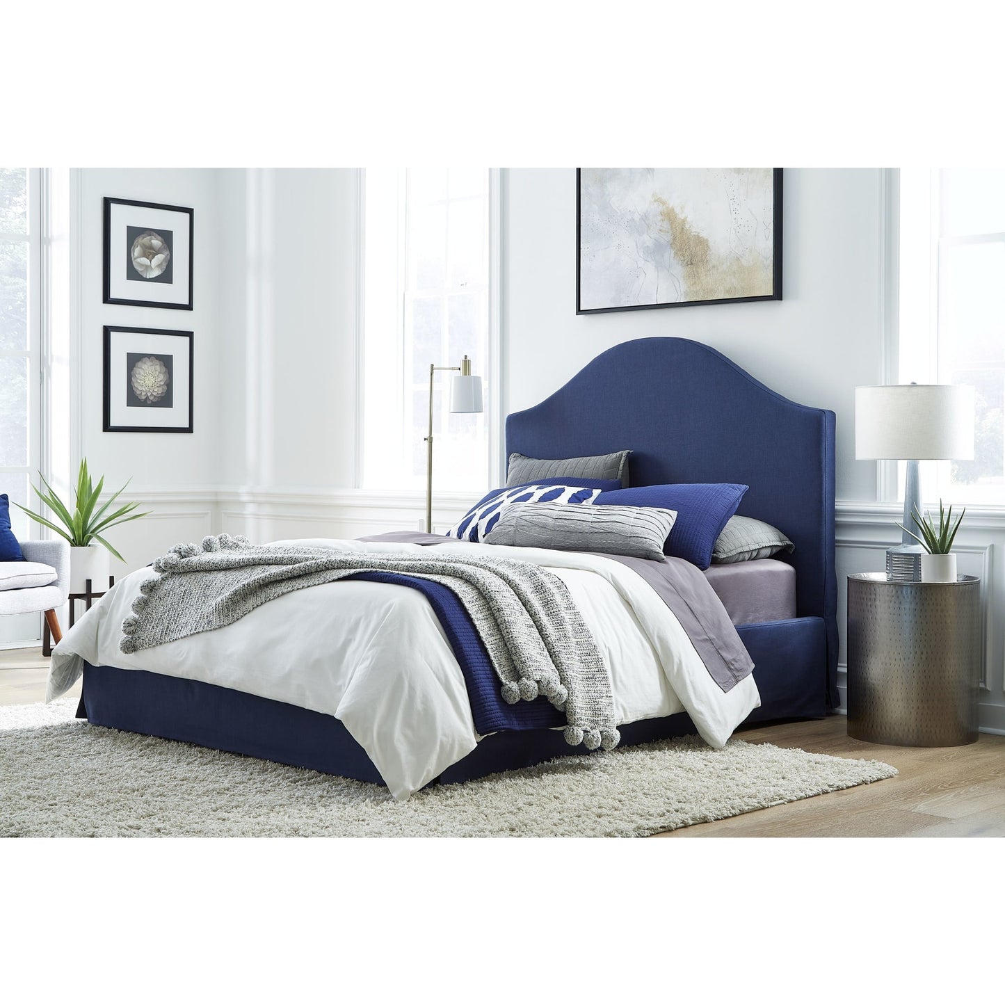 Modus Sur Upholstered Skirted Panel Bed in Navy