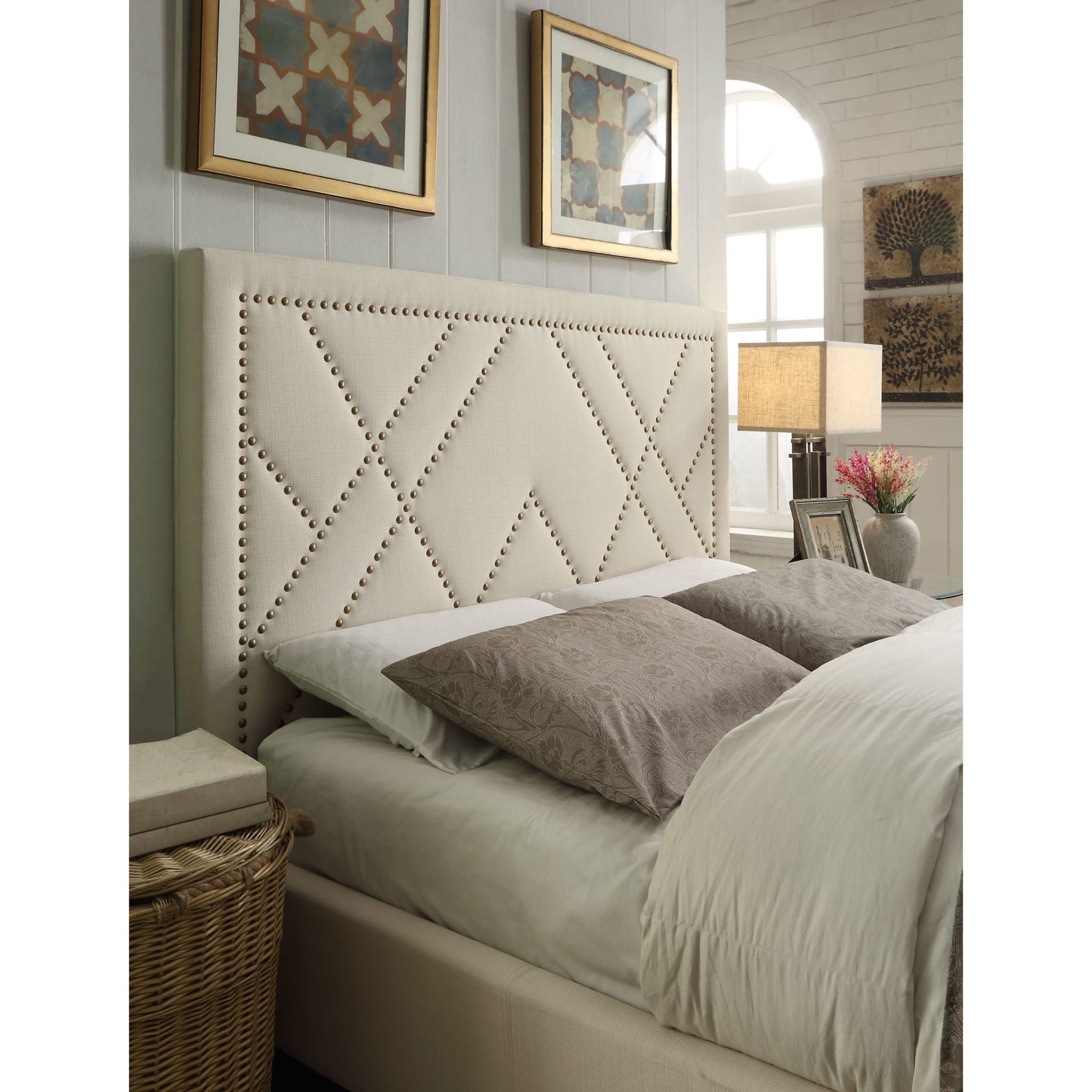 Modus Vienne Nailhead Upholstered Platform Storage Bed in Powder