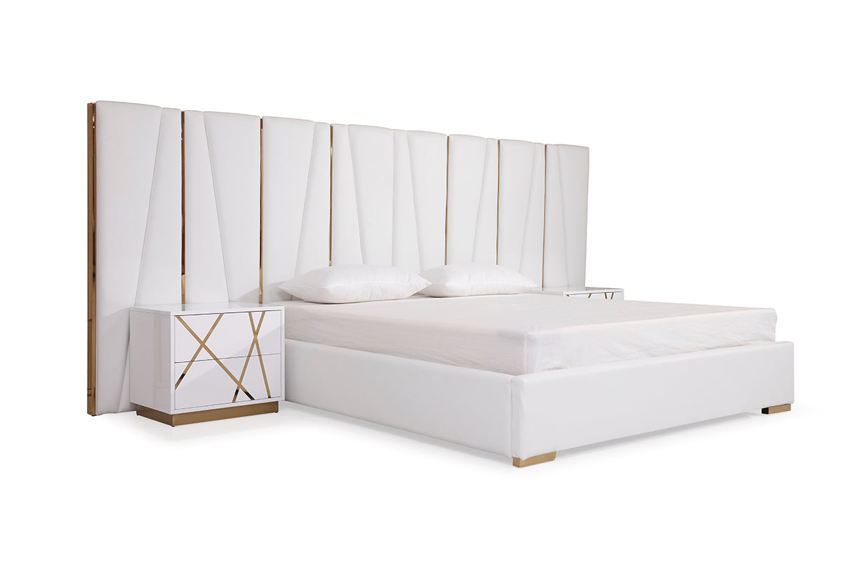 Modrest Nixa Modern White Bonded Leather and Gold Bed