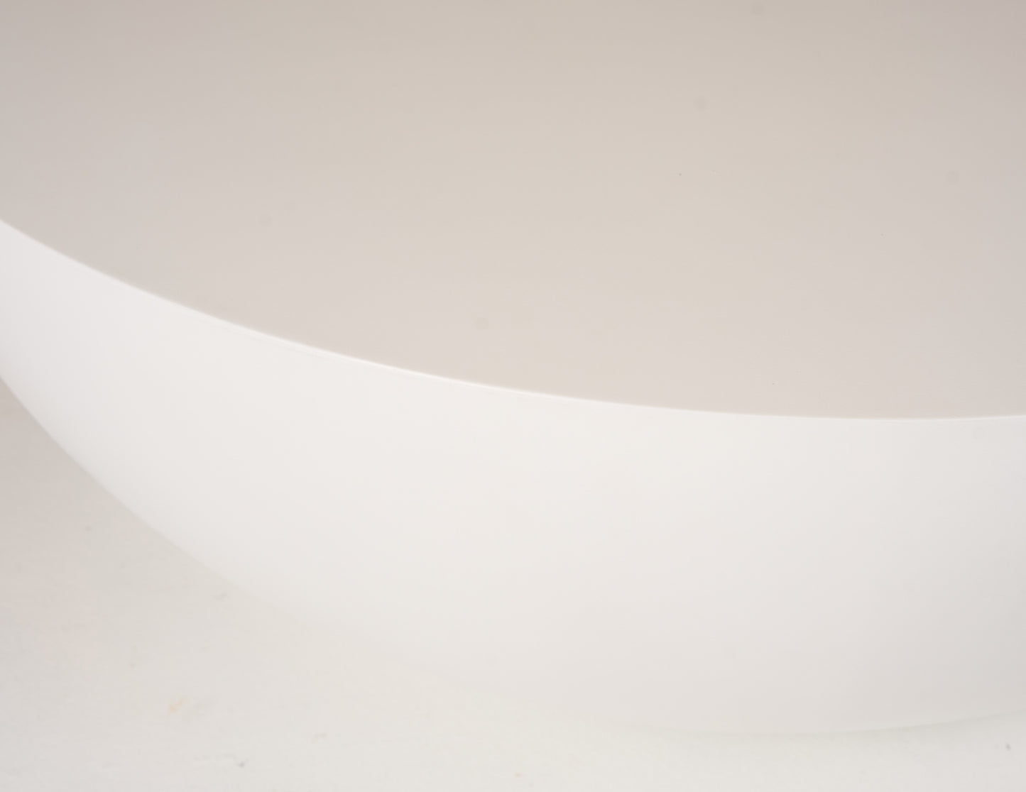 Modrest Bronte Modern White Concrete Round Coffee Table
