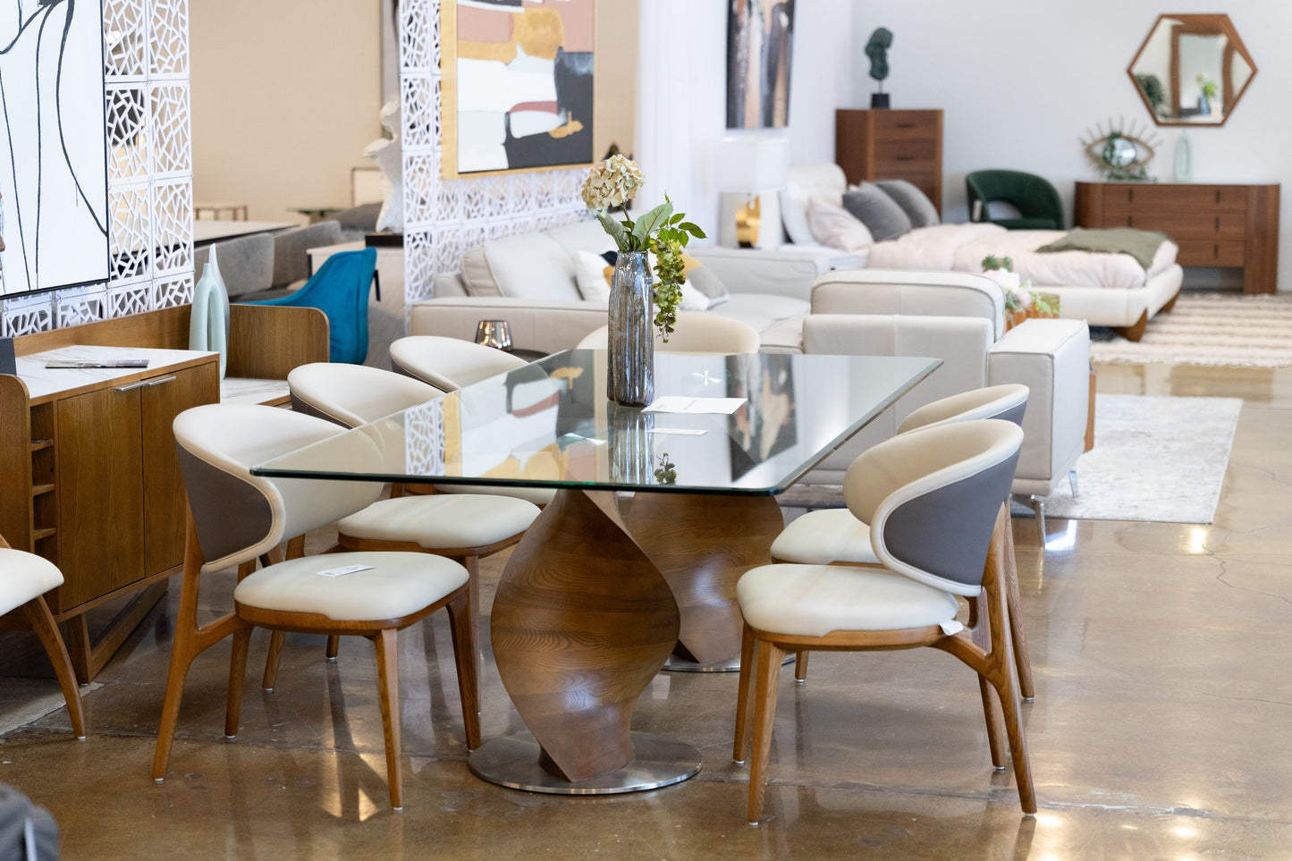 Modrest Cleveland Contemporary Glass and Walnut Dining Table