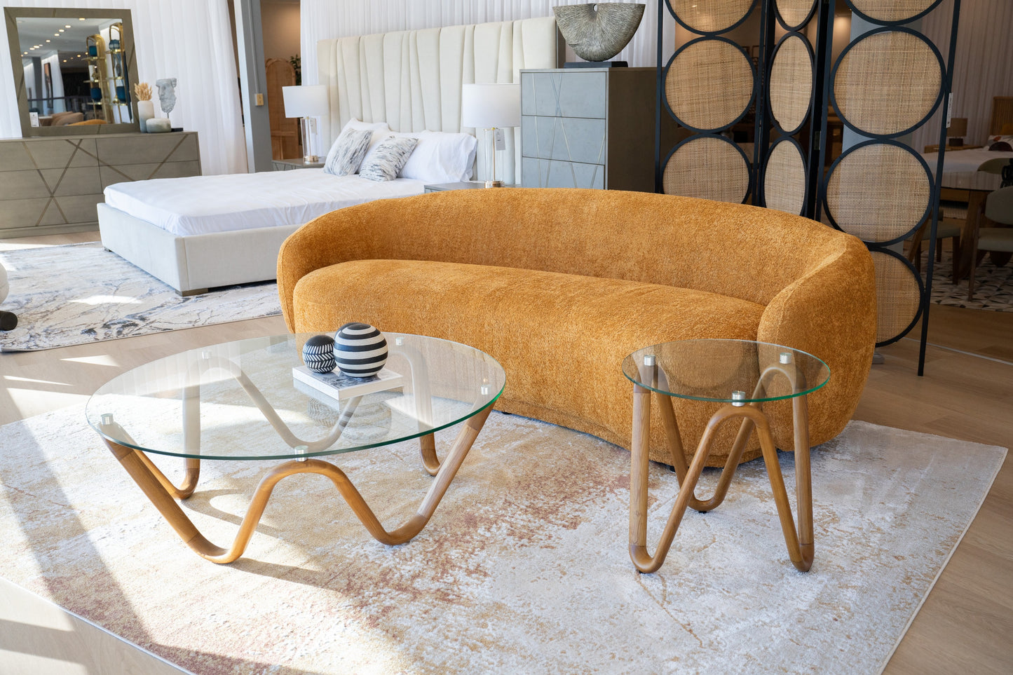 Modrest Lassen Modern Glass and Walnut End Table
