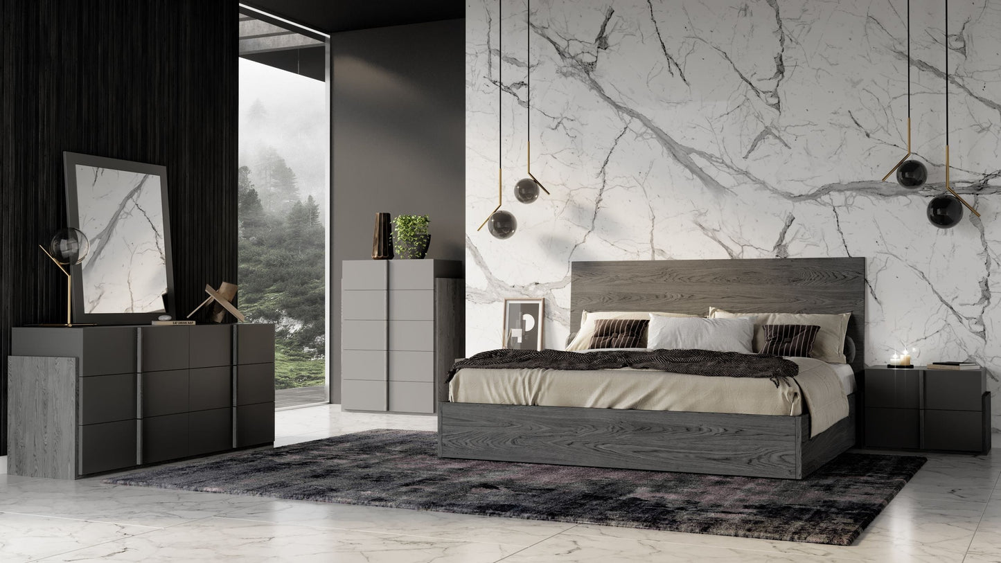 Nova Domus Lucia Queen Italian Modern Matte Grey / Elm Grey Bed