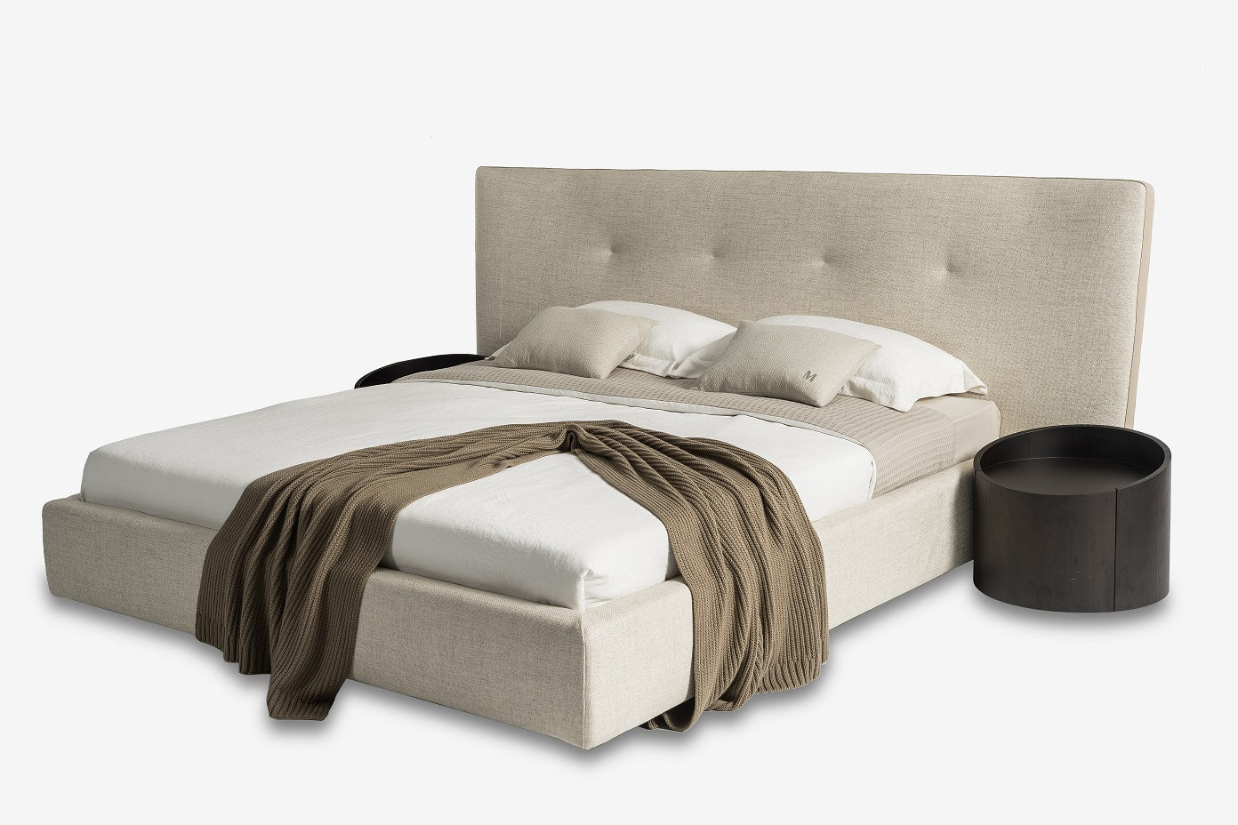 Modrest Brittany Queen Modern Grey Fabric Bed