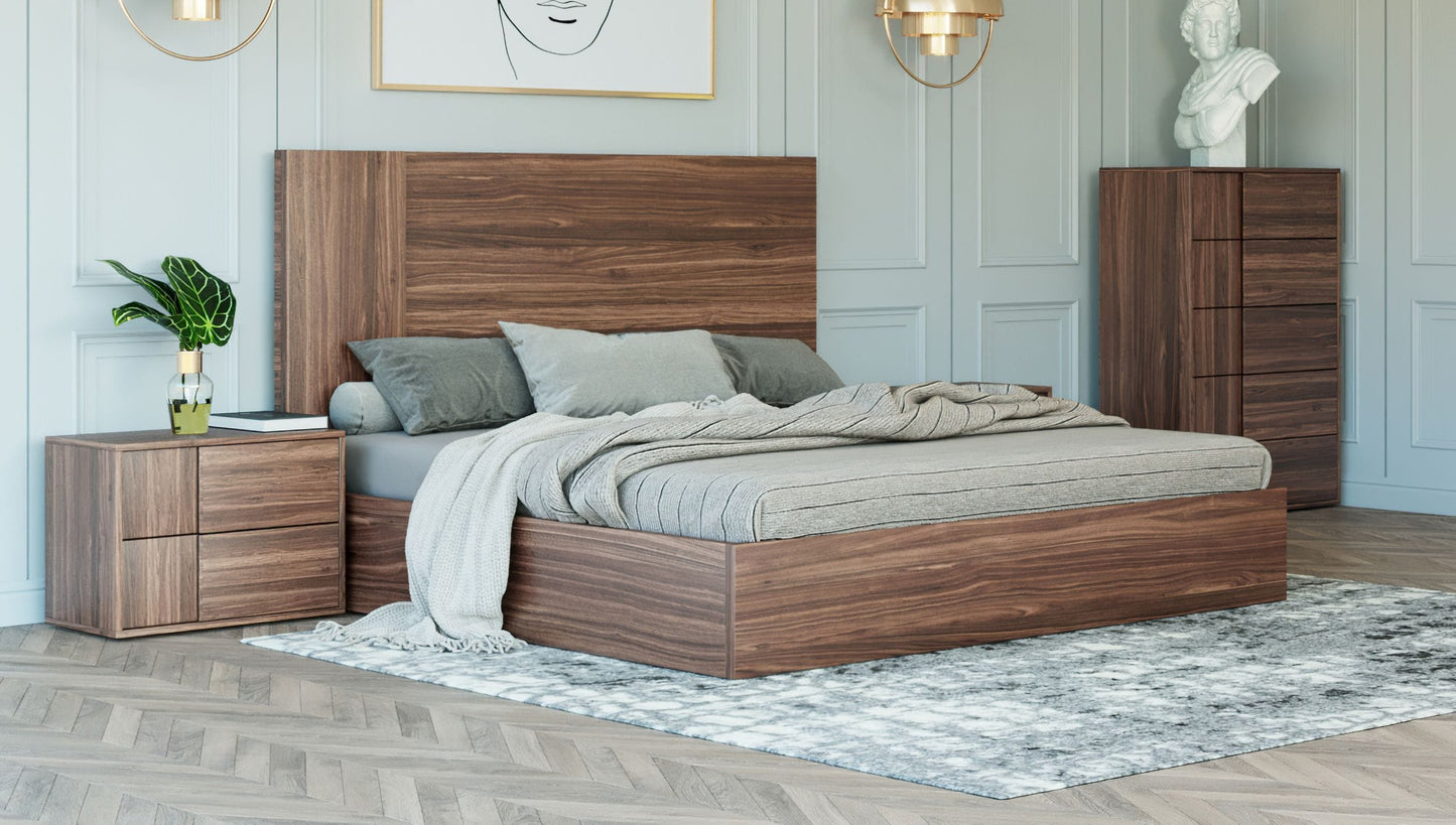 Nova Domus Asus Queen Italian Modern Walnut Bed