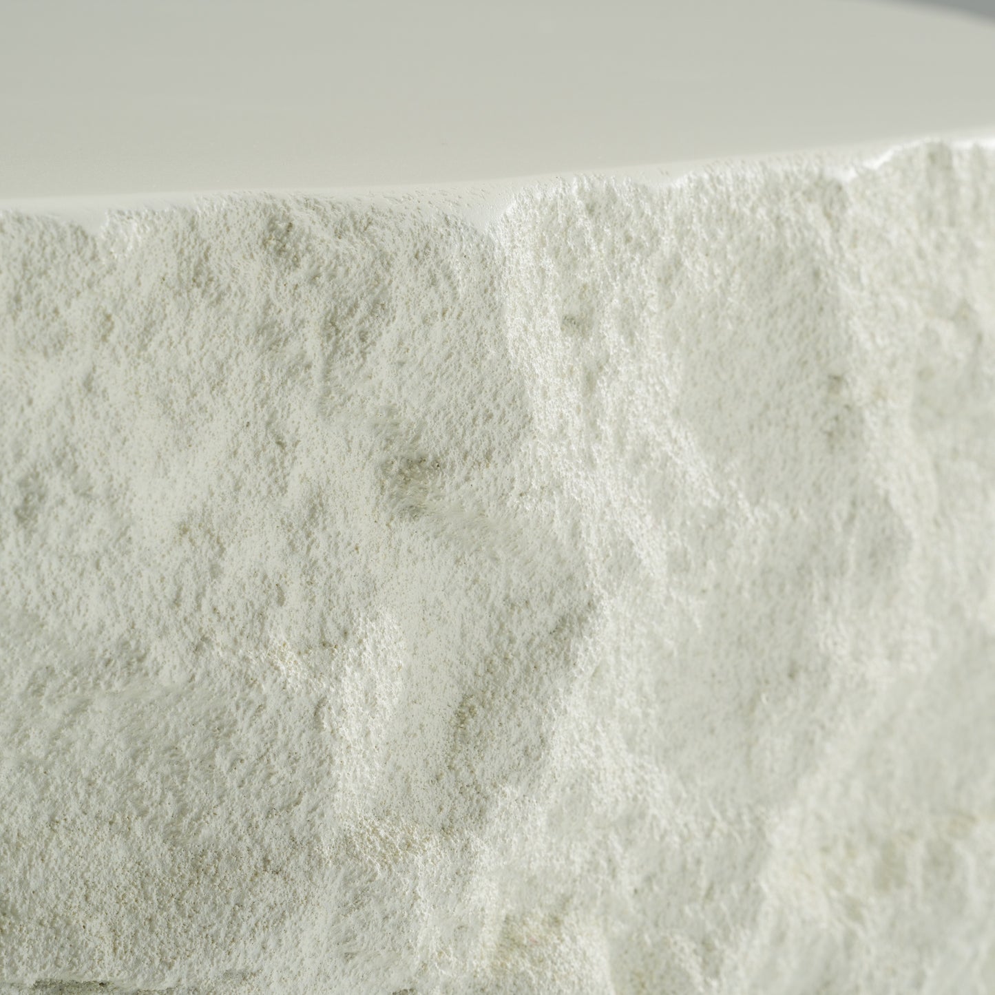 Modrest Quarry Modern Off-White Round Coffee Table