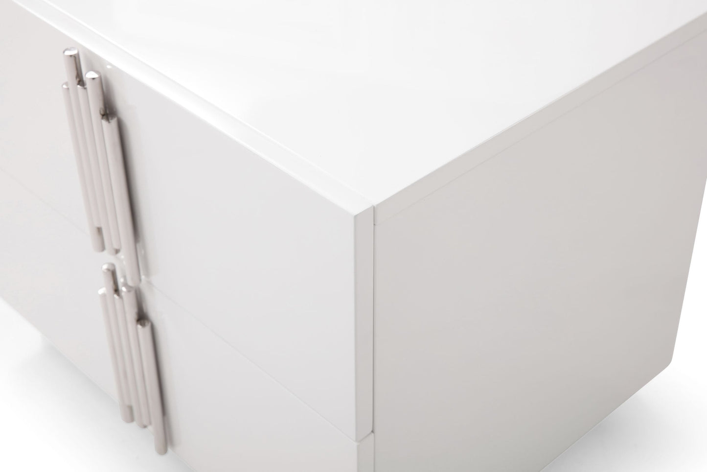 Modrest Token Modern White and Stainless Steel Dresser