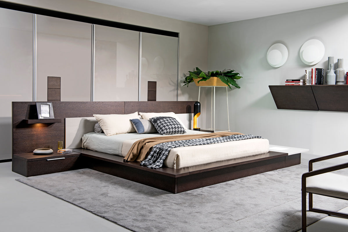 Modrest Torino Contemporary Brown Oak and Grey Platform Bed w/ Lights
