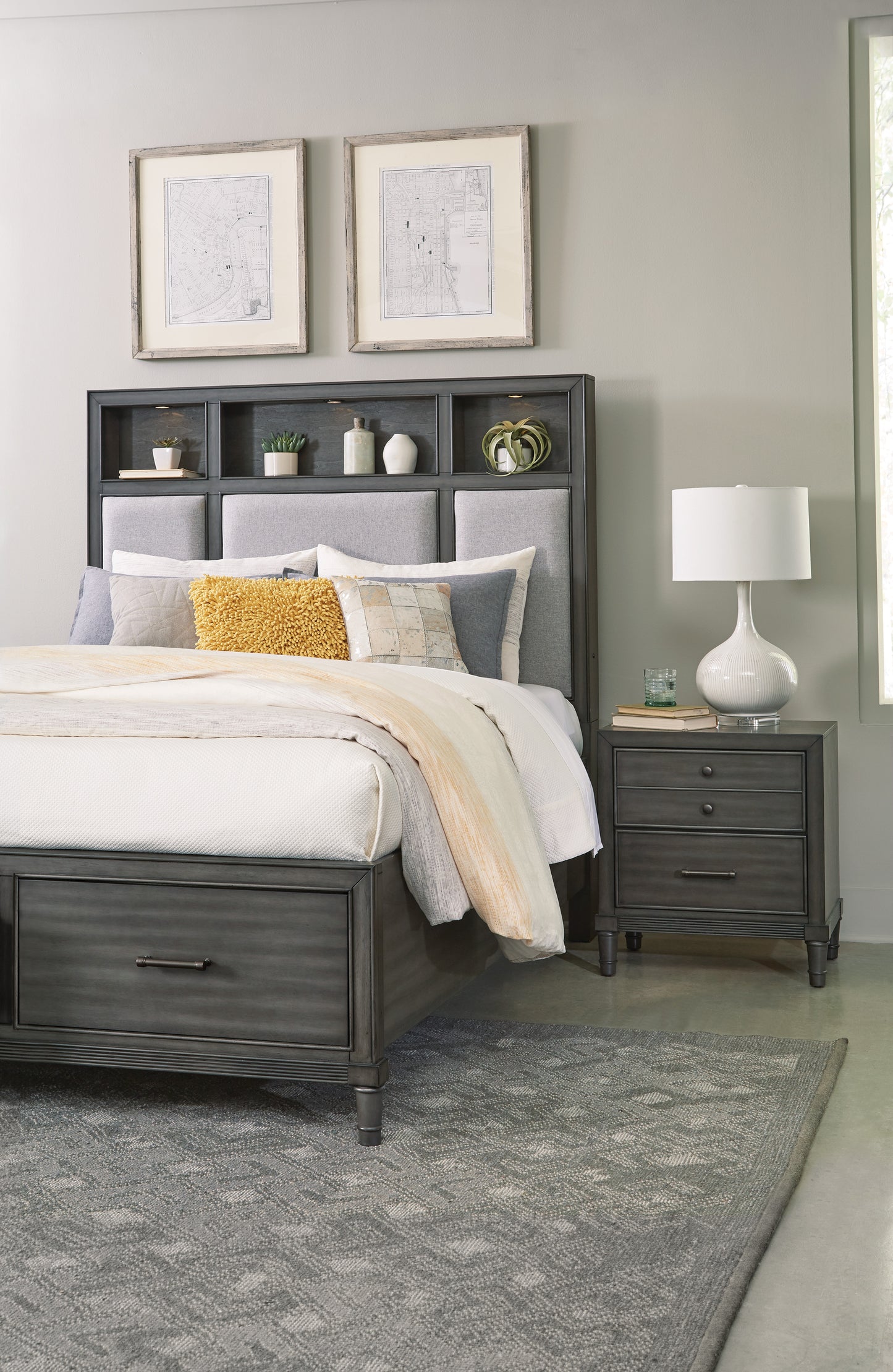 Homelegance Queen Bed Wittenberry Gray with USB Ports and Storage 1573-1