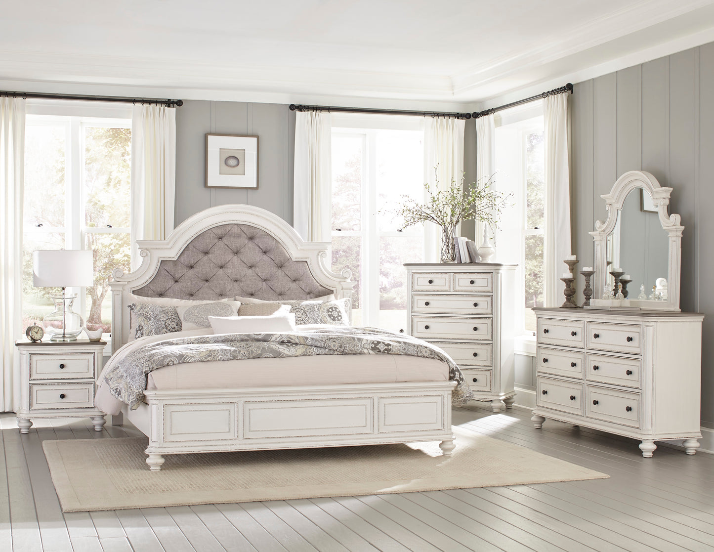 Homelegance Queen Bed Baylesford Antique White Finish 1624W-1