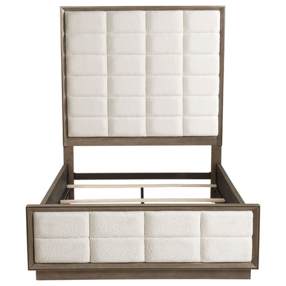 Durango 77-inch Queen Panel Bed Washed Oak