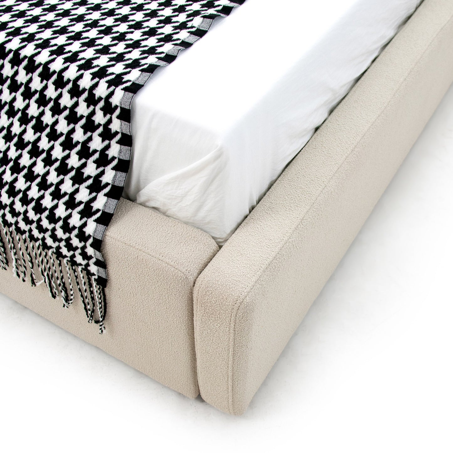 Modrest Byrne Modern Beige Fabric Bed