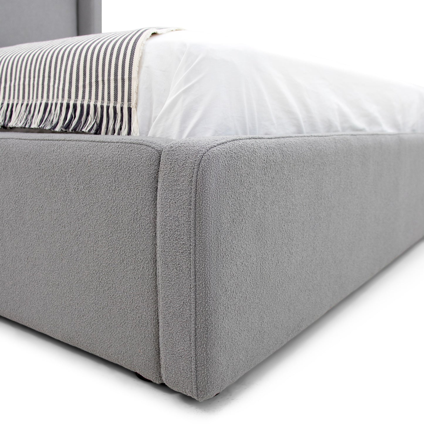 Modrest Byrne Modern Grey Fabric Bed