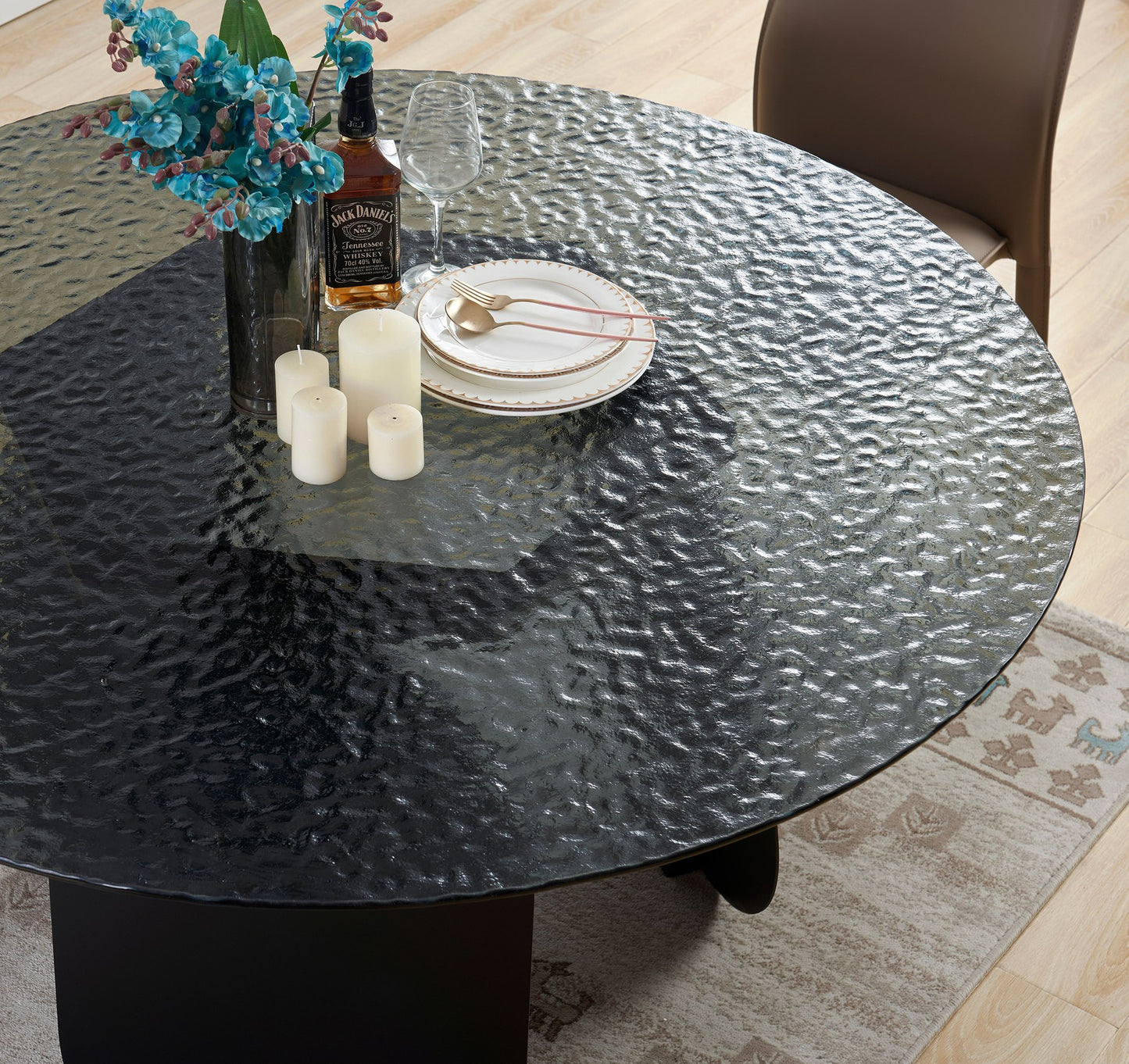 Modrest Maxine Modern Hammered Grey Glass Round Dining Table