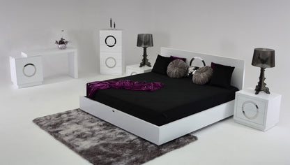 Ovidius Modern White Crocodile Lacquer Bed