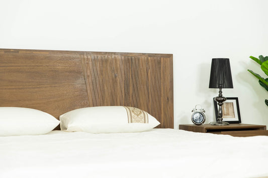 Modrest Claire East King Contemporary Walnut Bed
