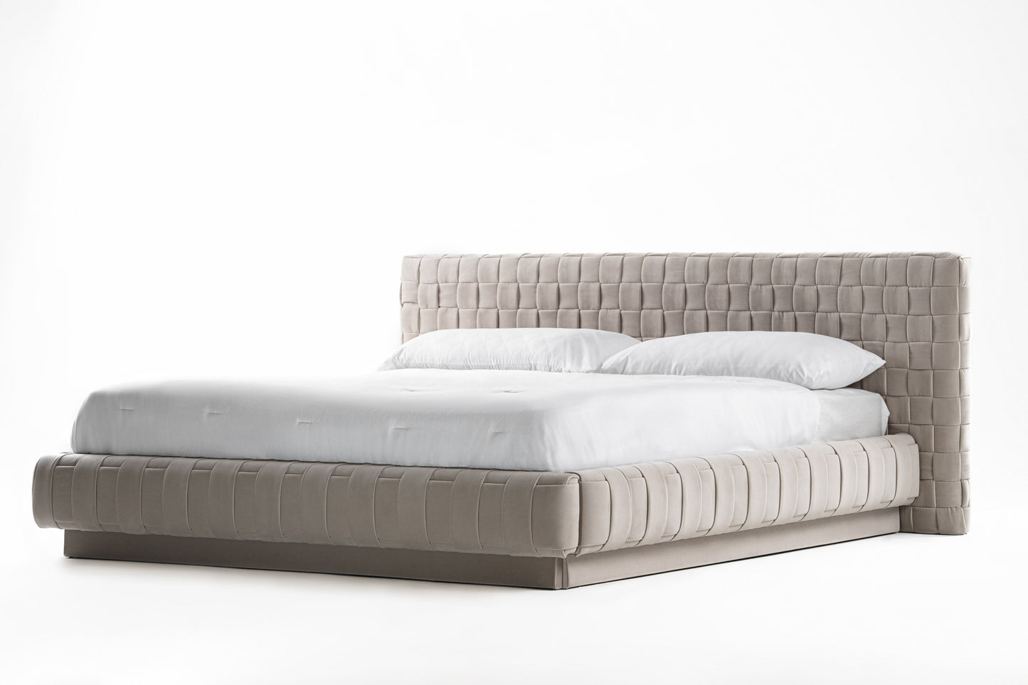Modrest Concord Modern Light Grey Velvet Bed