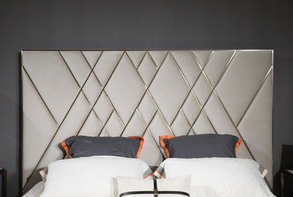 Modrest Eldora Glam Beige Velvet and Brushed Brass Bed