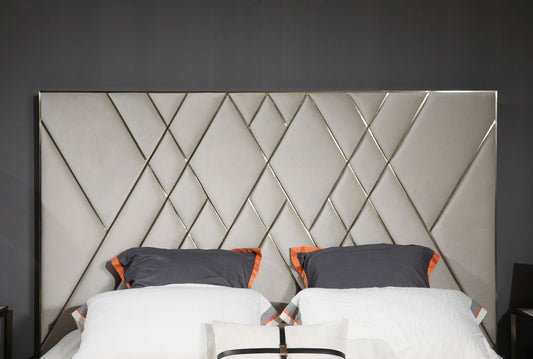 Modrest Eldora Glam Beige Velvet and Brushed Brass Bed