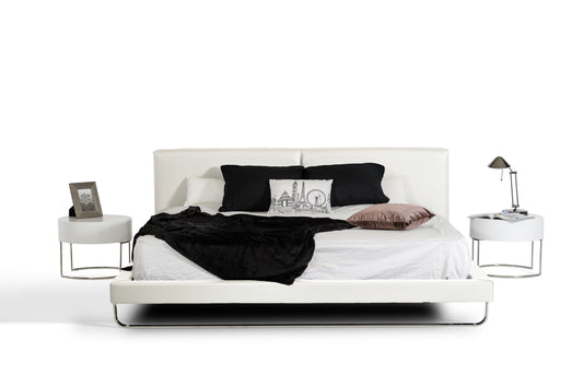 East King Modrest Ramona Modern White Leatherette Bed