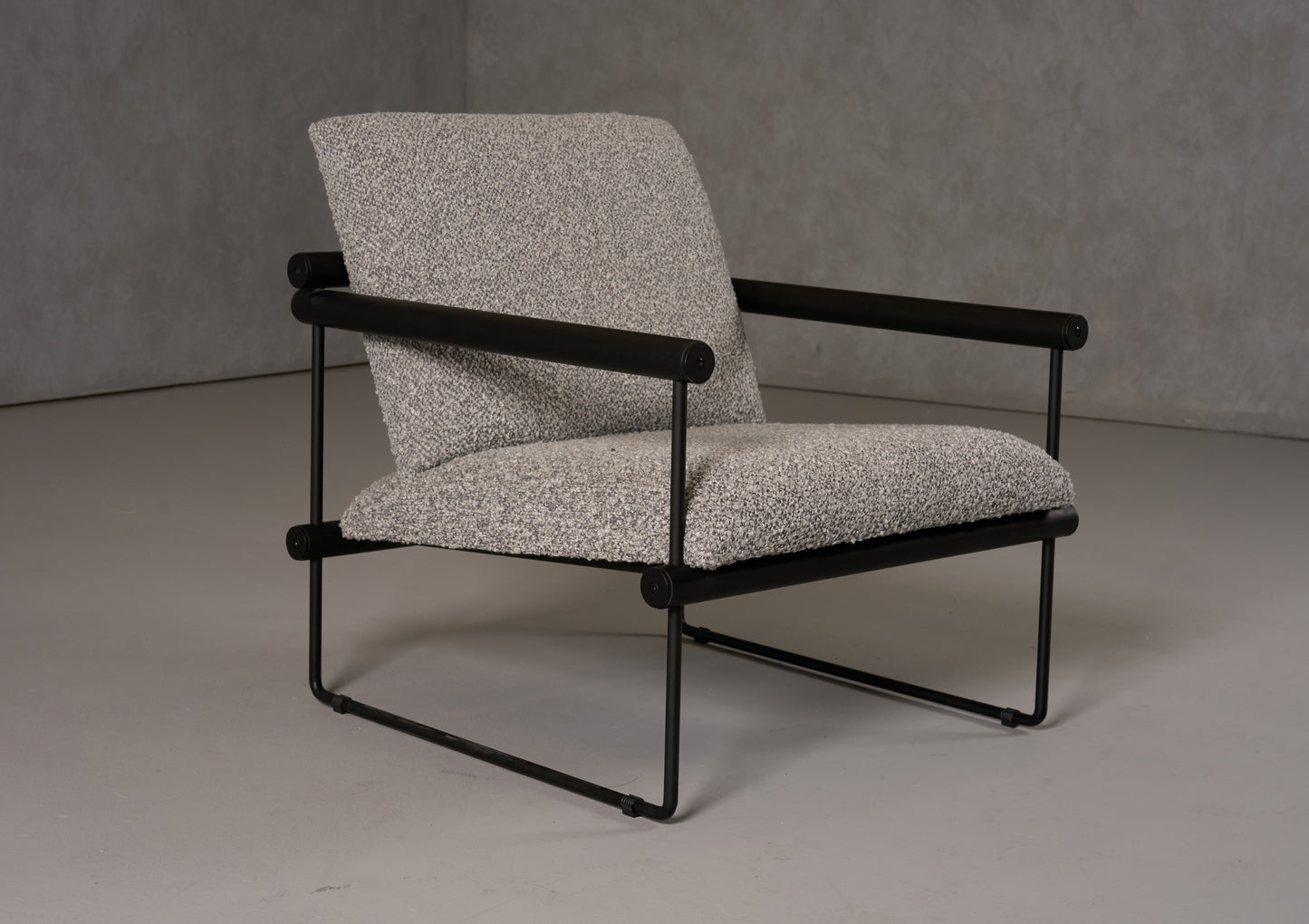 Modrest Ravina Modern Grey Fabric Black Accent Chair