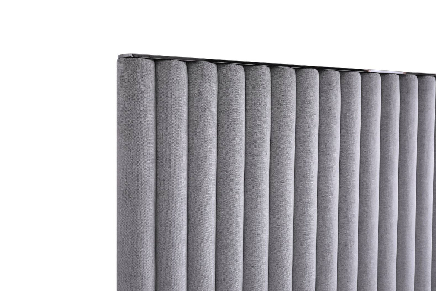 Modrest Splendor Silver Grey Velvet Upholstered King Platform Bed